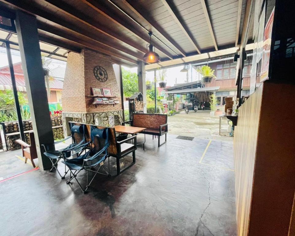 Baankonpai Hotel Luaran gambar